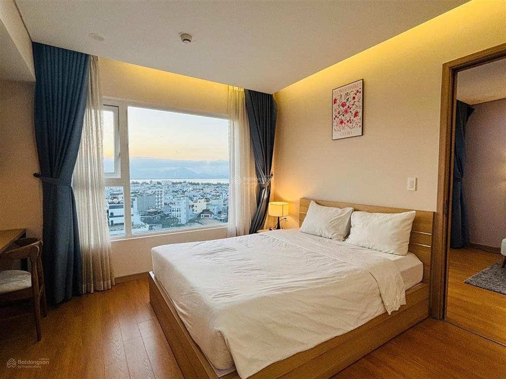 (chính chủ) cần nhượng lại căn hộ 2pn mới, view góc biển đẹp, giá 5 tỷ 800 triệu, giá thuê cao