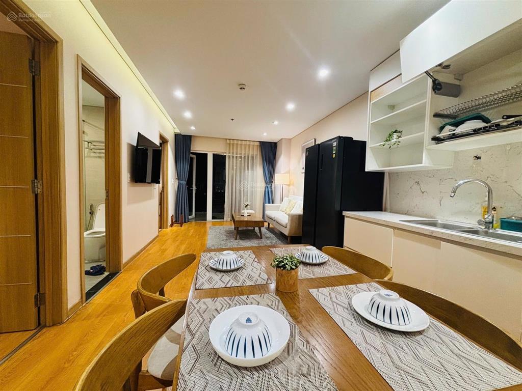 (chính chủ) cần nhượng lại căn hộ 2pn mới, view góc biển đẹp, giá 5 tỷ 800 triệu, giá thuê cao