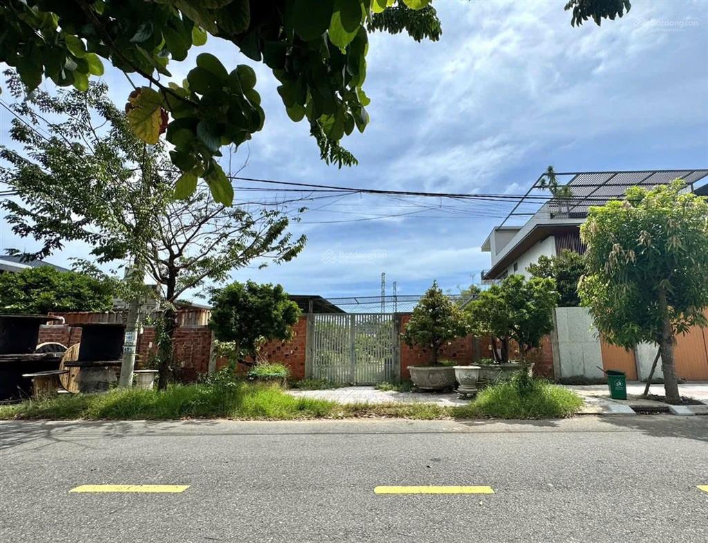 Cc bán đất bùi thiện ngộ. hòa xuân khu nam ntp. diện tích 100 m2. giá 5,65 tỷ.