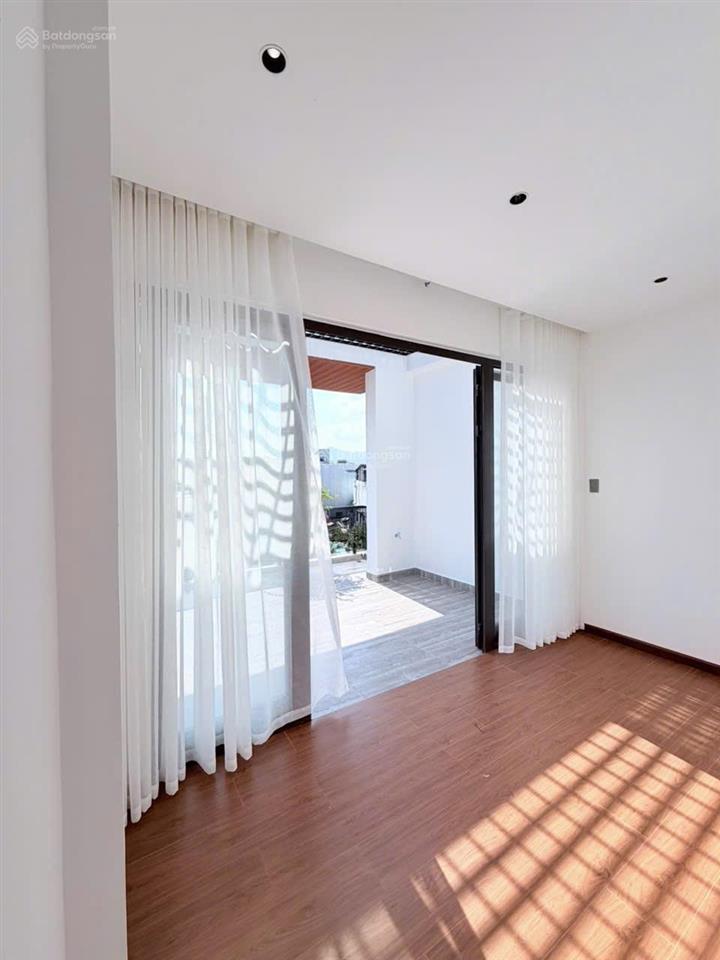 Bán nhà mặt tiền đường nguyễn như hạnh đà nẵng, giá chỉ 7,590 tỷ