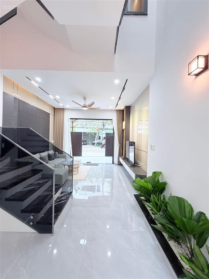 Bán nhà mặt tiền sát biển đường nguyễn thuý, đà nẵng