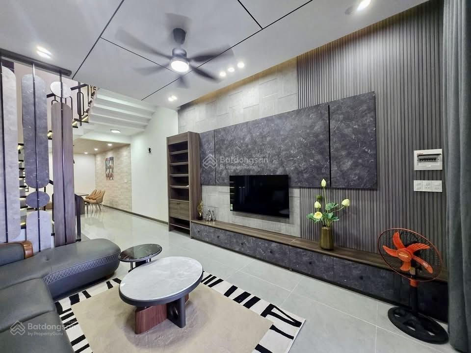 Cặp đôi siêu phẩm 3 tầng kinh doanh ngay ngã ba tôn đản  cao sơn pháo  sát chợ hòa an