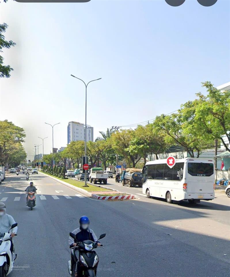 Cho thuê nhà 3 tầng mặt tiền nguyễn hữu thọ, đối diện bệnh viện quân y  hải châu  đà nẵng