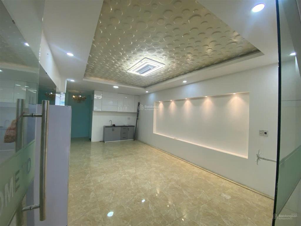 Cho thuê nhà 3 tầng mặt tiền nguyễn hữu thọ, đối diện bệnh viện quân y  hải châu  đà nẵng