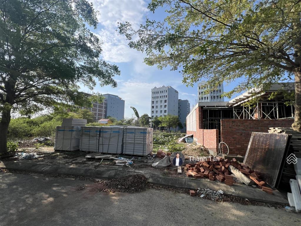Duy nhất 1 lô biệt thự 250m2 nở hậu cần bán gấp  thương lượng mạnh