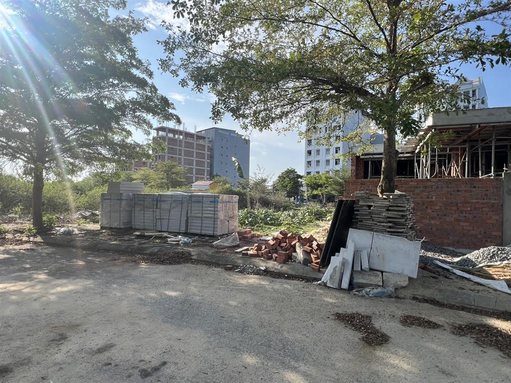 Duy nhất 1 lô biệt thự 250m2 nở hậu cần bán gấp  thương lượng mạnh