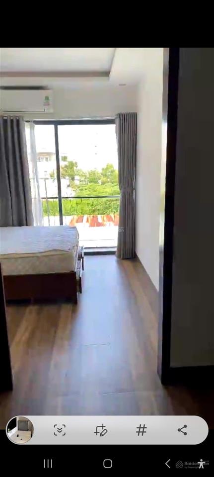 Bán tòa căn hộ dịch vụ 13 căn full khách, đường nước mặn 1, sát sông hàn, giá 18 tỷ