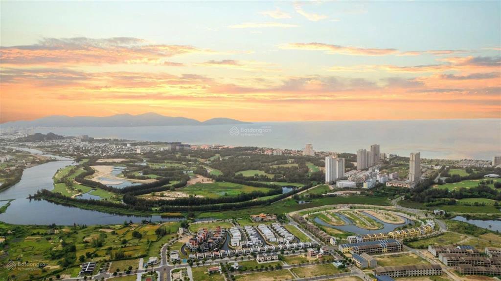 Bán gấp villa ven biển regal victoria đà nẵng dt 380m² giá chỉ 17,8 tỷ  sổ hồng lâu dài