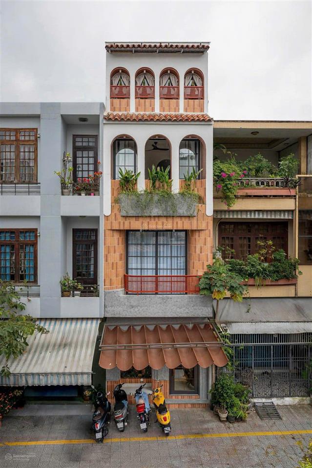 Bán homestay 4 tầng mặt tiền đỗ quang thanh khê, đà nẵng dòng tiền 100 triệu/tháng giá 13,5 tỷ