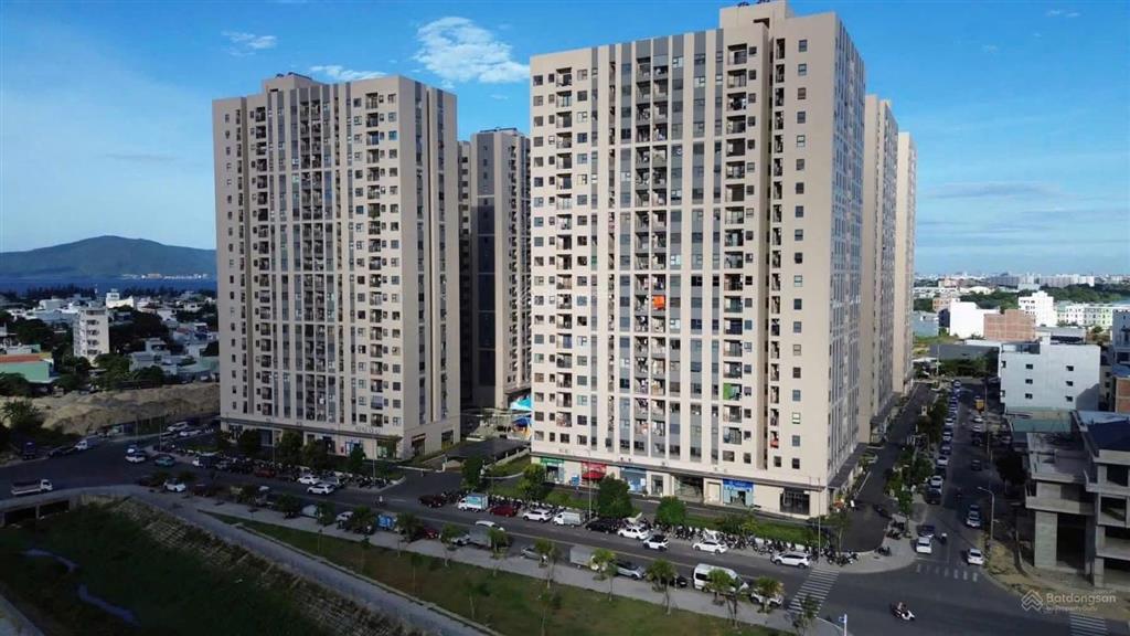 Bán căn hộ ct10 2pn view biển, sổ hồng sẵn, full nội thất, đang cho thuê 6 triệu/tháng, giá 2,25 tỷ
