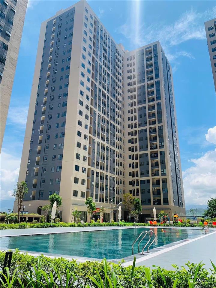 Bán căn hộ ct10 2pn view biển, sổ hồng sẵn, full nội thất, đang cho thuê 6 triệu/tháng, giá 2,25 tỷ