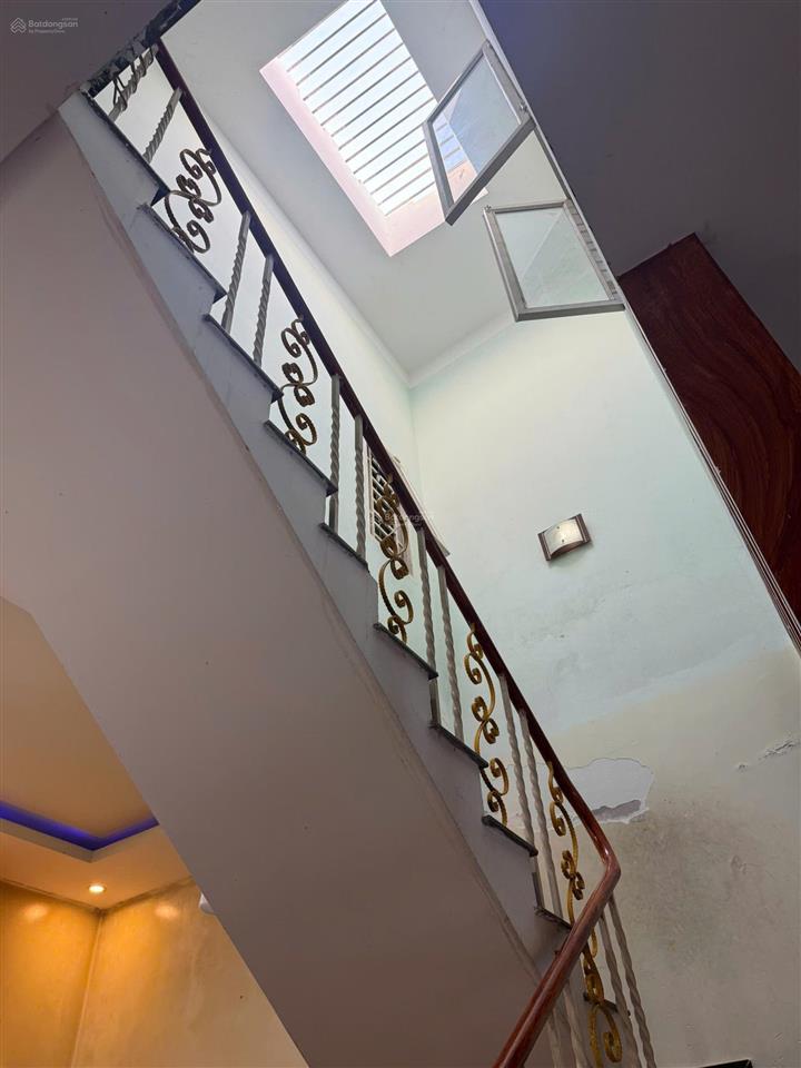 Bán nhà 2 tầng đàm thanh 2, gần nguyễn lương bằng  90m2  giá 4,2 tỷ view công viên