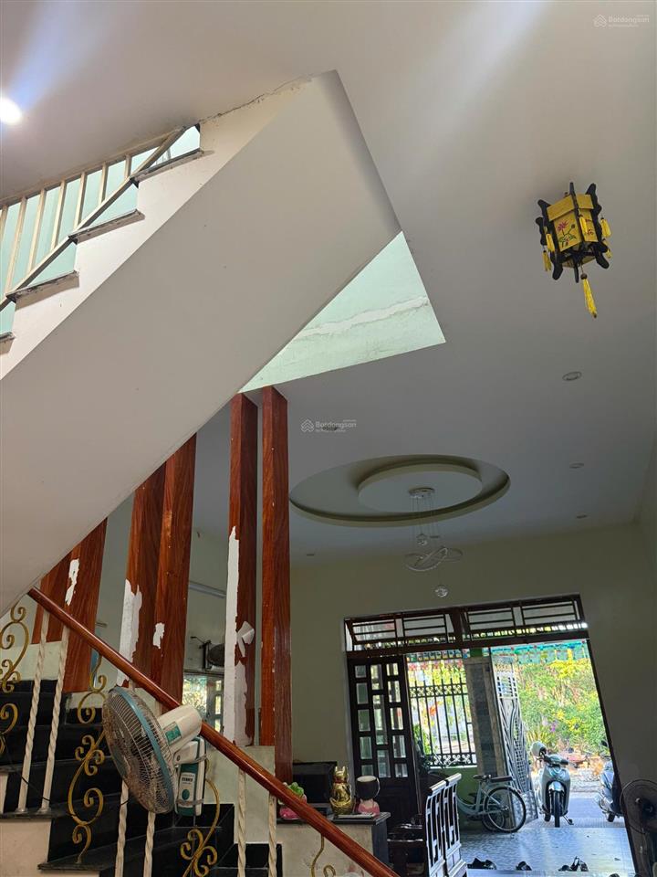 Bán nhà 2 tầng đàm thanh 2, gần nguyễn lương bằng  90m2  giá 4,2 tỷ view công viên