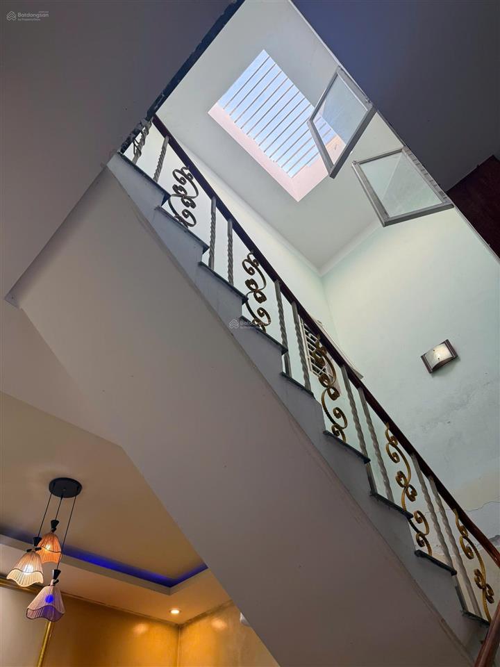 Bán nhà 2 tầng đàm thanh 2, gần nguyễn lương bằng  90m2  giá 4,2 tỷ view công viên