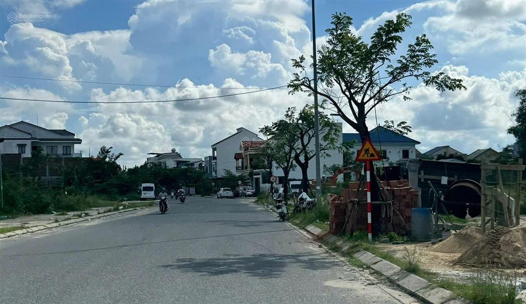Bán lô đất mặt tiền đường lê hồng phong nối dài khu lâm sa  tu lễ, tp. hội an