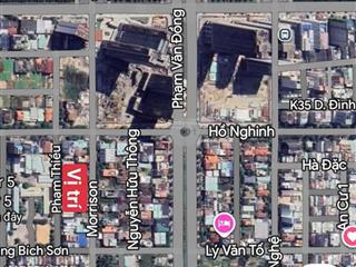 Cặp phạm thiều ngay bãi tắm phạm văn đồng, sát hồ nghinh