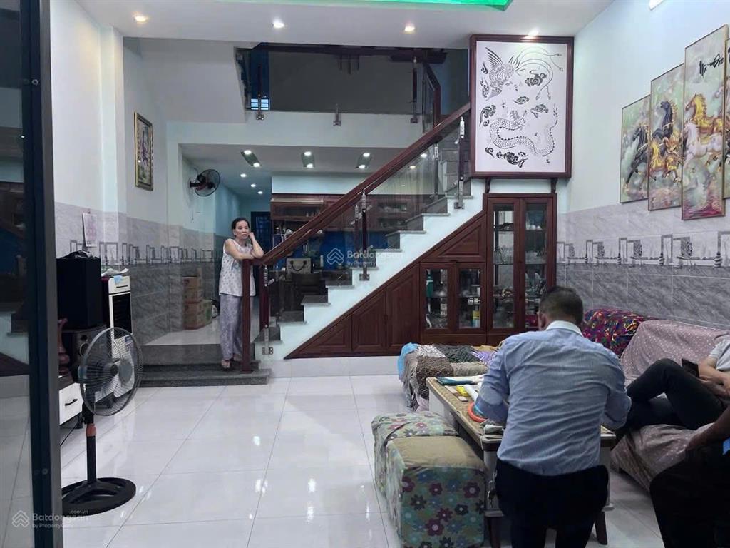 Nhà 3 tầng dương trí trạch, sát lê thước, nhà mới đẹp, có thể vận hành cho thuê lưu trú ngay