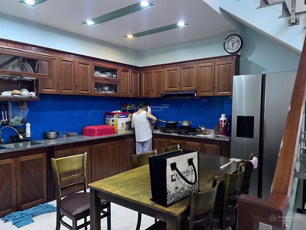 Nhà 3 tầng dương trí trạch, sát lê thước, nhà mới đẹp, có thể vận hành cho thuê lưu trú ngay