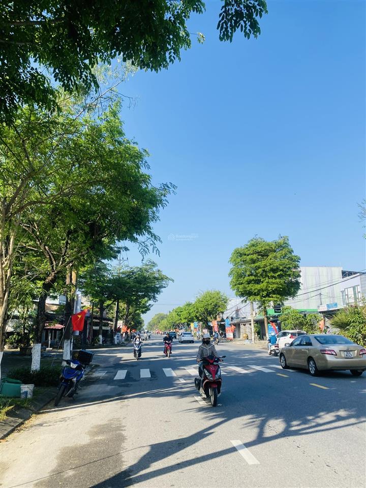 Bán lô mt đường 15m lề 5m mai đăng chơn đối diện mầm non ngôi sao xanh  vị trí kinh doanh sầm uất