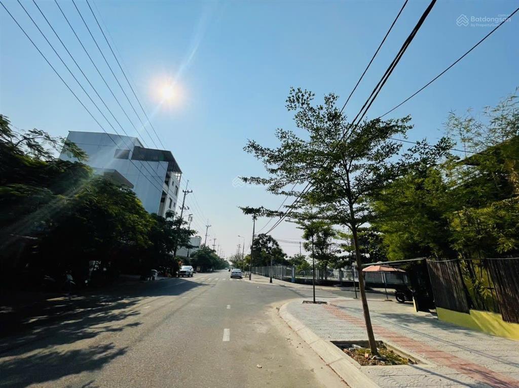 Chính chủ gửi bán lô đường 10.5m võ an ninh sát góc mẹ thứ  hoà xuân