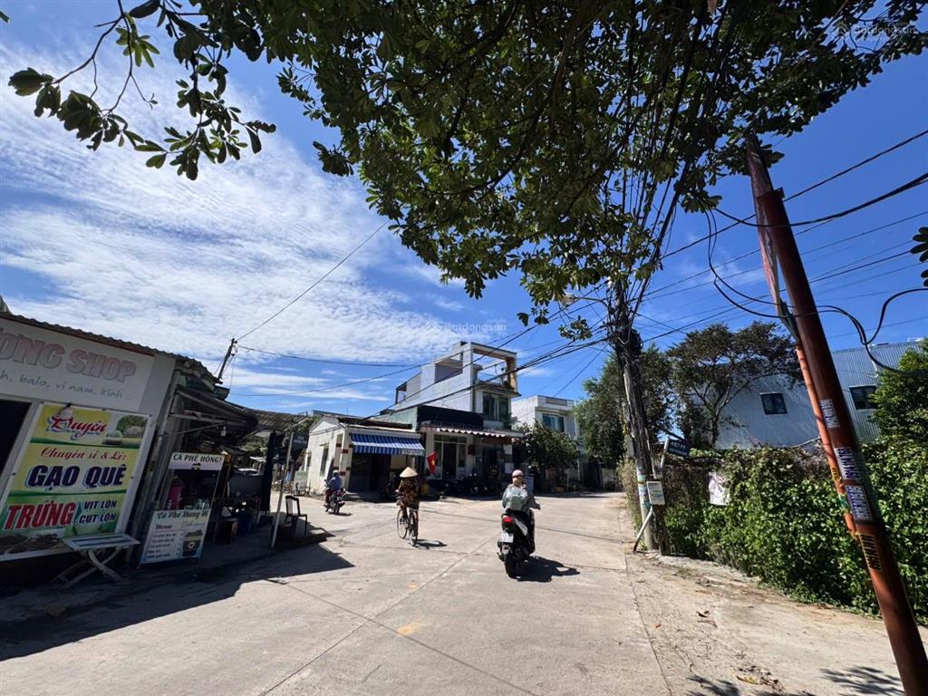 Cần bán lô đường chính phong nam giá tốt  vị trí kinh doanh tốt  hoà xuân
