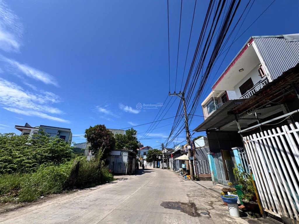 Cần bán lô đường chính phong nam giá tốt  vị trí kinh doanh tốt  hoà xuân