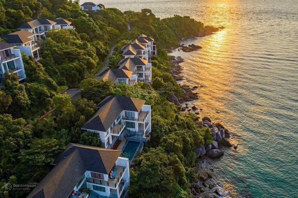 Bán căn biệt thự đơn lập trên đồi đường lâm phong 1  giá 52.732 tỷ vinhomes hải vân bay đà nẵng