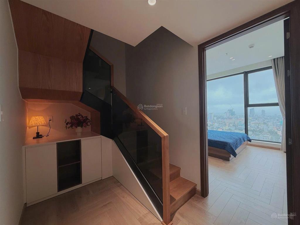 Bán duplex full nội thất cao cấp tầng cao view biển tại sun ponte đà nẵng giá tốt