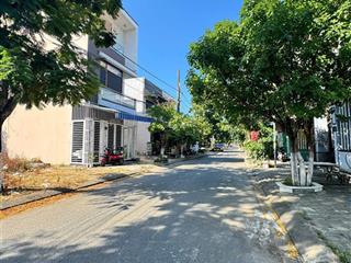 Bán nhà 3 tầng kiên cố mt đường xuân thiều 7, thông biển, cách bãi tắm biển chỉ 150m.  0901 949 ***