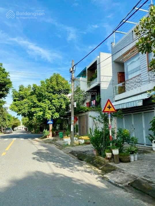Cần bán nhà cấp 4 mặt tiền trần quý khoách thông hồ tùng mậu và đặng huy trứ, cách biển 800m.