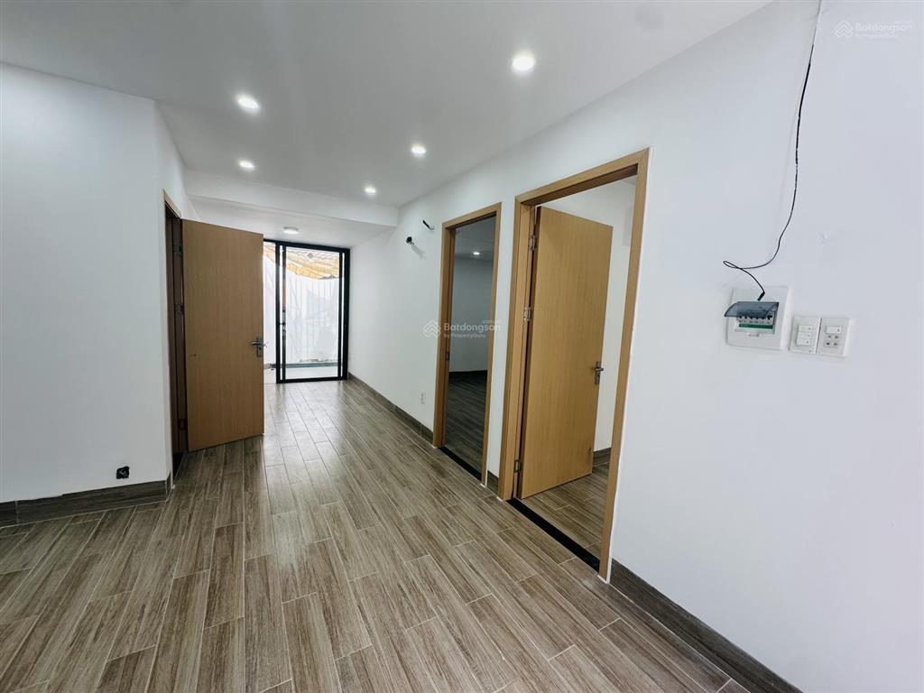 Cho thuê nhà c4 mới kiệt 382 hùng vương, sát siêu thị go, chợ cồn. dt 75m2 ngay trung tâm thành phố