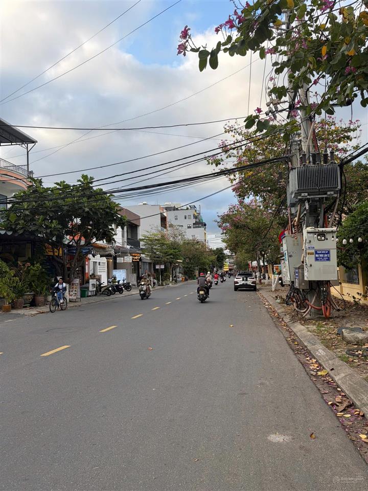 Bán đất tặng nhà số 54 mai thúc lân, gần biển mỹ khê, sơn trà, đà nẵng dt 147,6m giá 31 tỷ