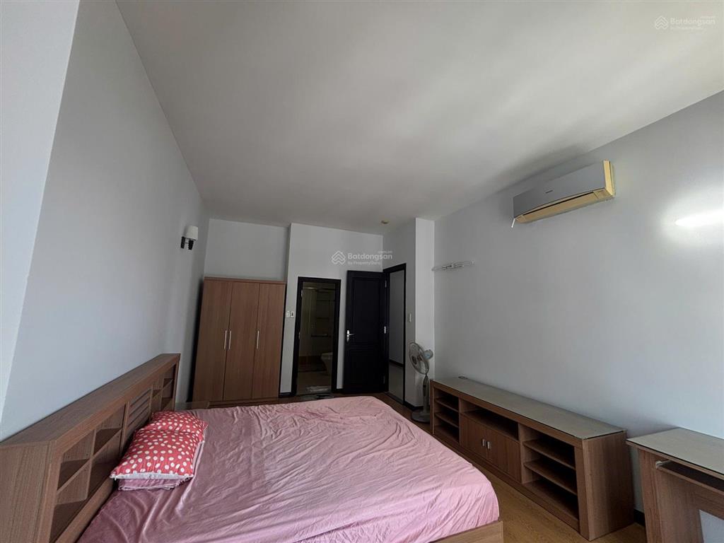 Cho thuê căn hộ 3pn, đà nẵng plaza, 16 trần phú, 131m, sát bờ sông hàn, tầng cao, view đẹp, 25tr