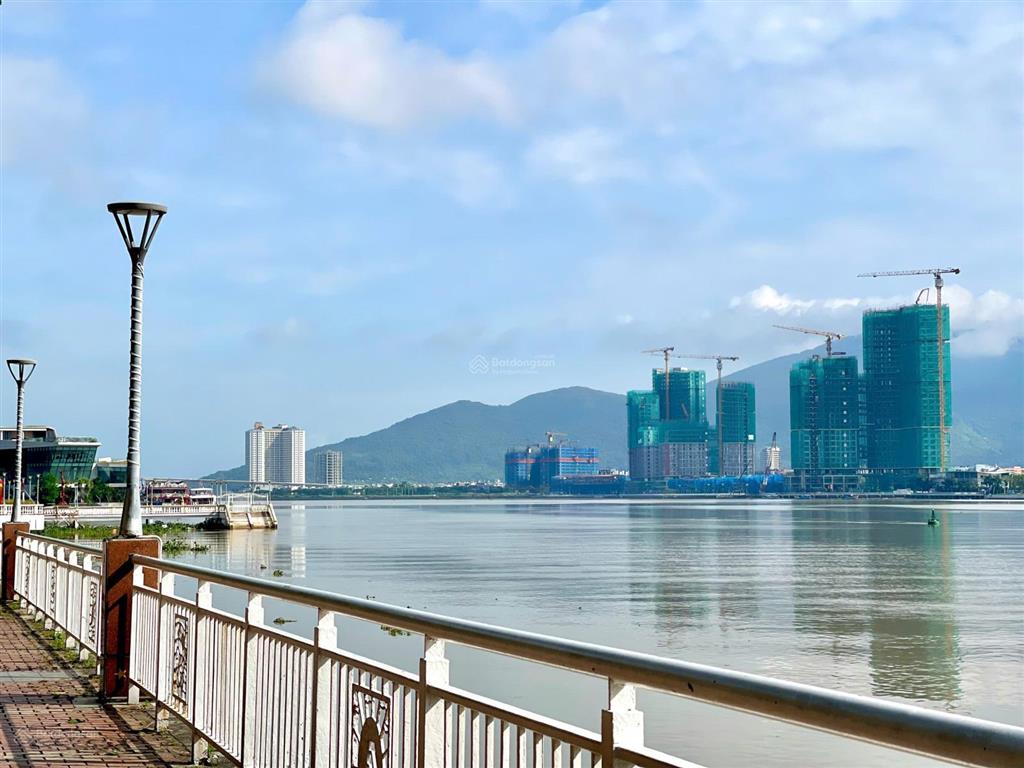 Căn hộ sun symphony residence 3pn mặt tiền sông hàn, trung tâm tp đà nẵng  dt 106,6m²
