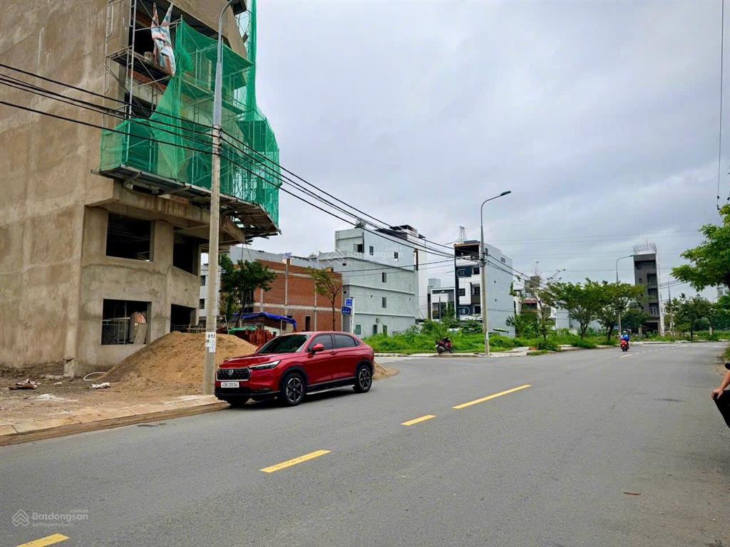 Cần bán gấp lô đất nền mặt tiền đường chính lê sỹ 10m5 khu cồn dầu  hòa xuân