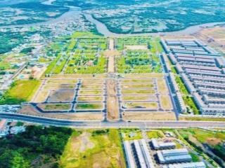 Kẹt tiền bán gấp nền sát cổng dự án sài gòn village. giá 1tỷ8