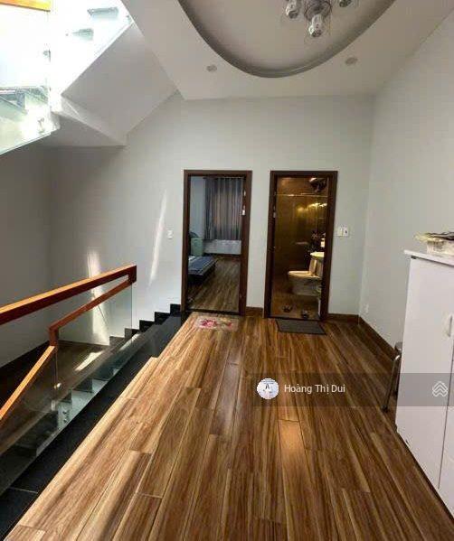 Bán nhà mặt tiền hoàng bật đạt, ngay làng đại học, 103m2 nhà đẹp full nội thất