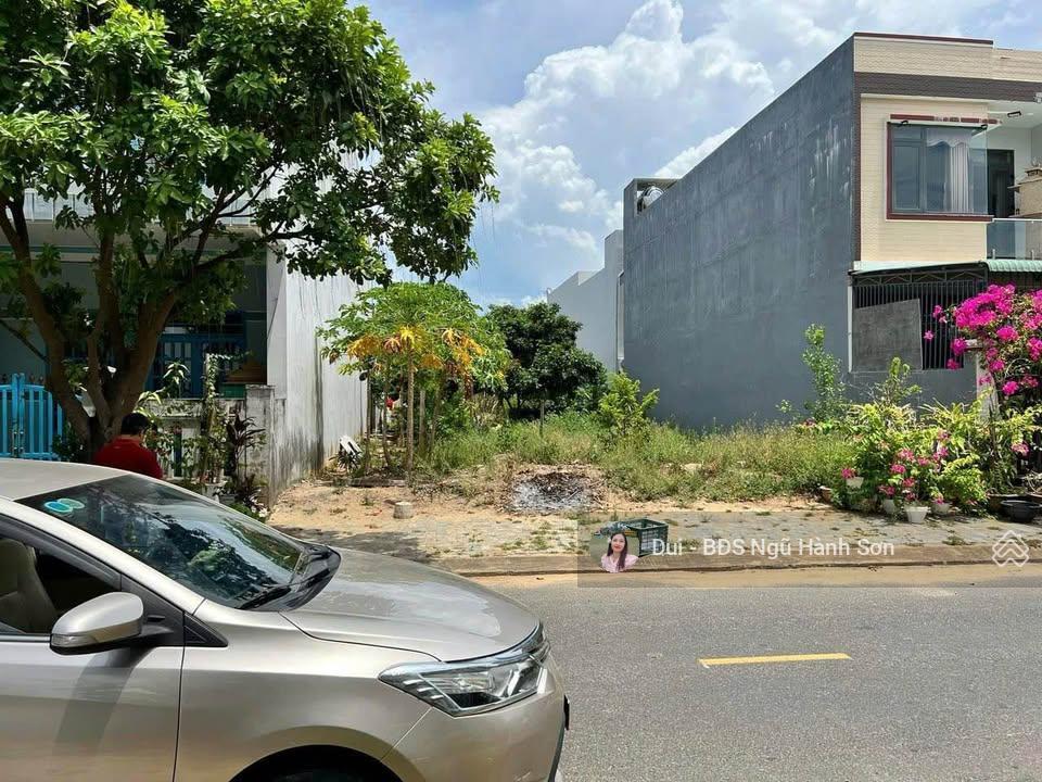 Bán đất khu làng đại học mặt tiền trà khê 8 dân cư đông, 100m2 sát góc hướng đông