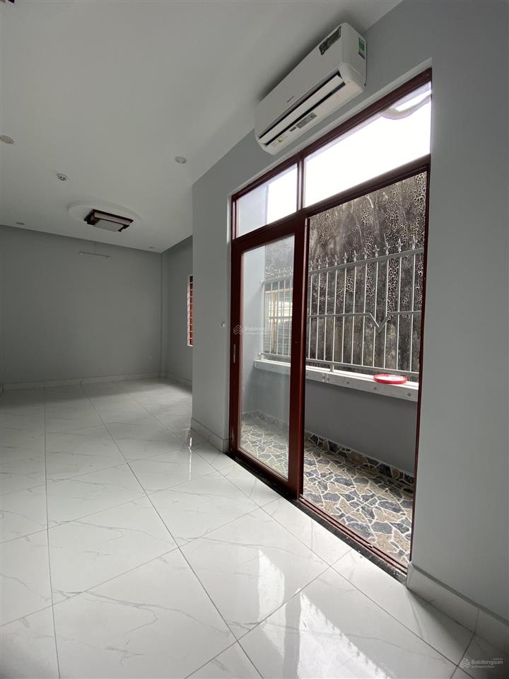 Cho thuê nhà nguyên căn 4 tầng gần toà mornachy và euro villa 1, giá 35 triệu/tháng