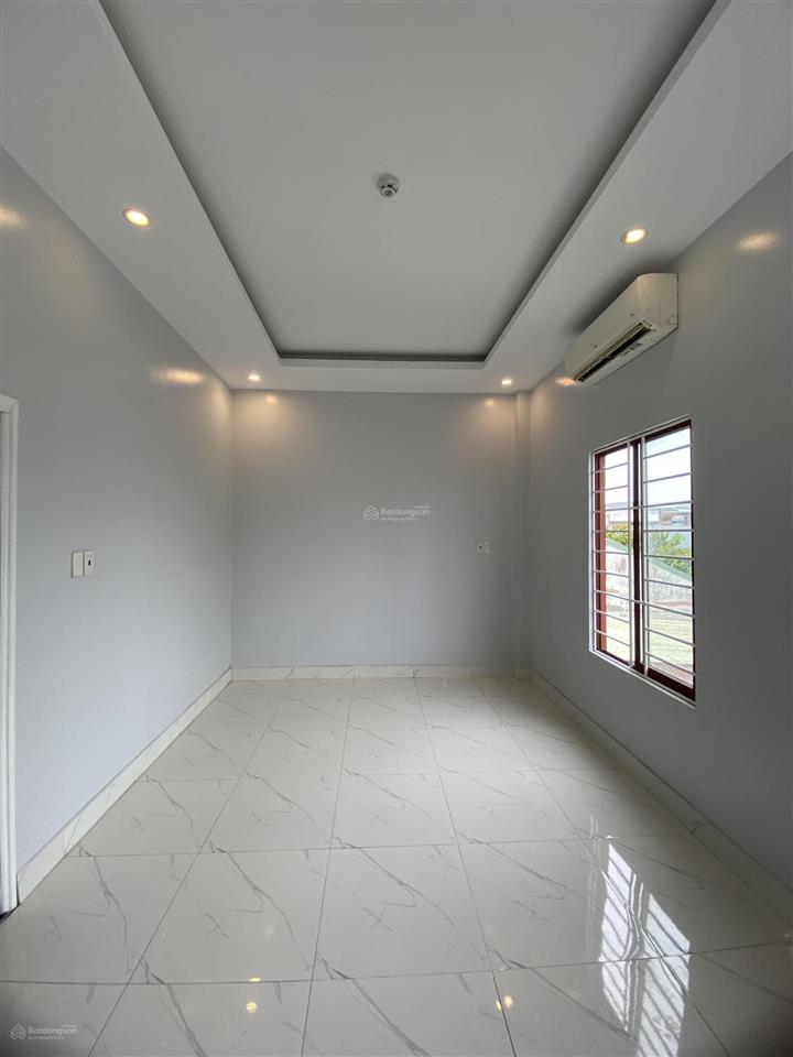 Cho thuê nhà nguyên căn 4 tầng gần toà mornachy và euro villa 1, giá 35 triệu/tháng
