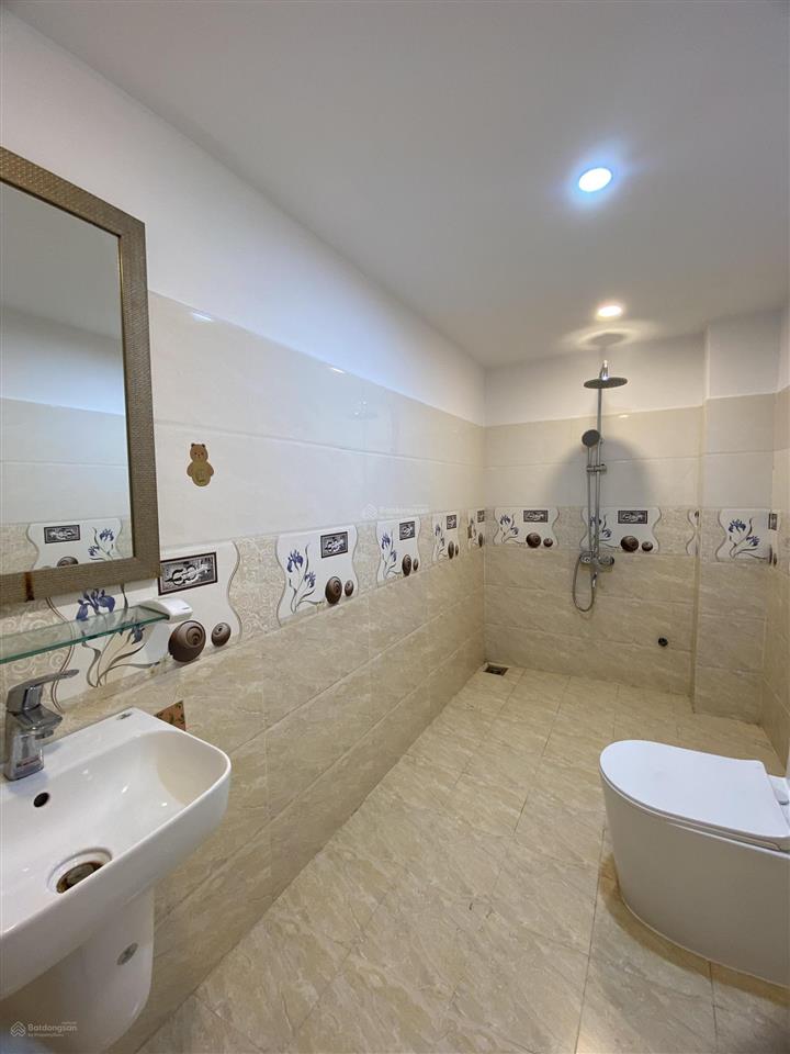 Cho thuê nhà nguyên căn 4 tầng gần toà mornachy và euro villa 1, giá 35 triệu/tháng
