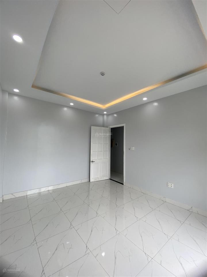 Cho thuê nhà nguyên căn 4 tầng gần toà mornachy và euro villa 1, giá 35 triệu/tháng