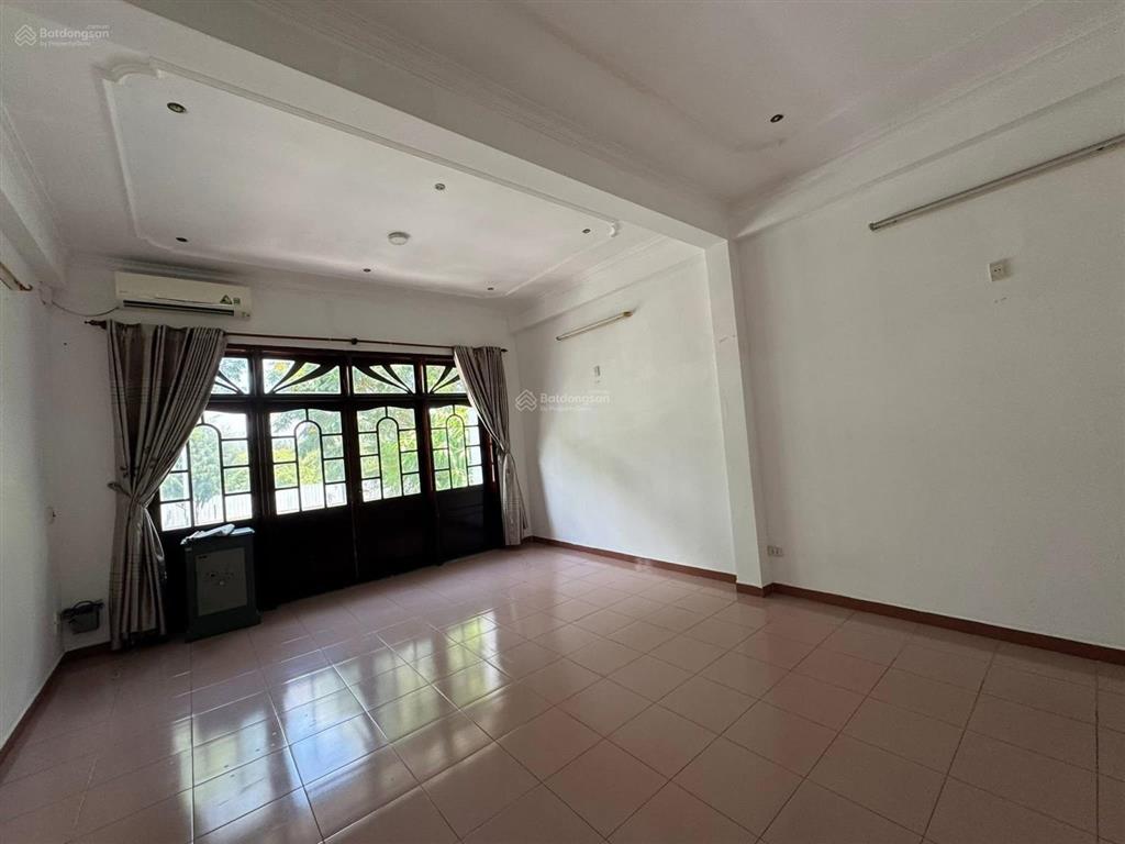 Bán nhà 3 tầng mt nguyễn tất thành hải châu vị trí đẹp kinh doanh