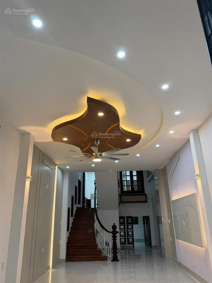 Bán nhà 5 tầng mt hải hồ vị trí đẹp công năng đầy đủ