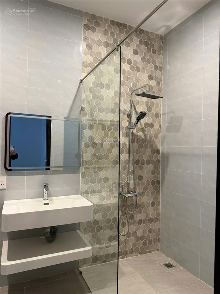 Bán nhà 5 tầng mt hải hồ vị trí đẹp công năng đầy đủ