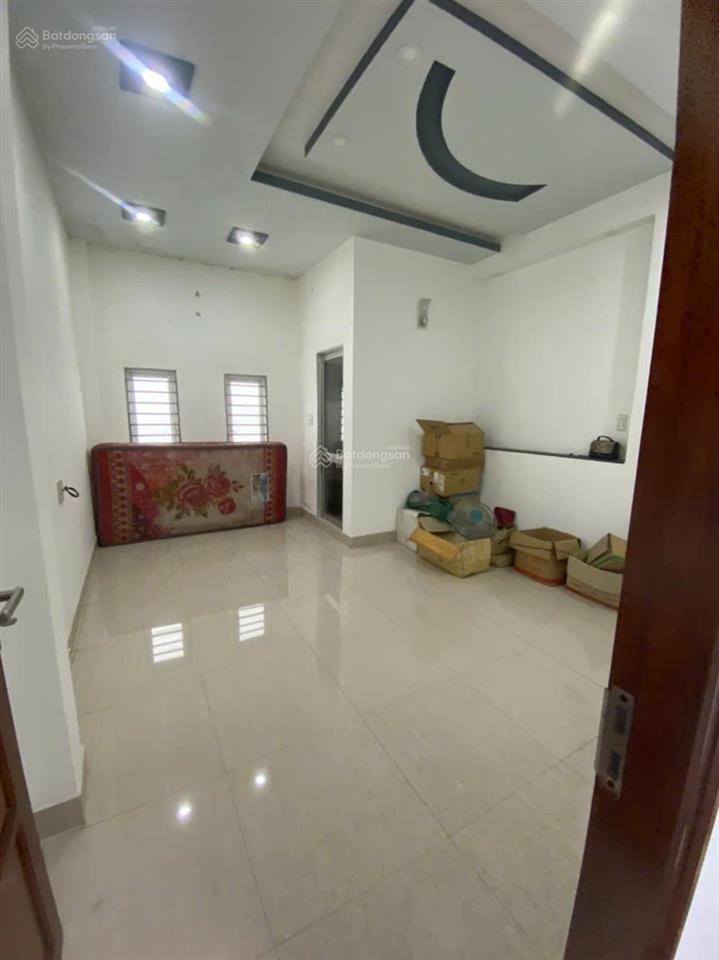 Bán nhà 3 tầng mt thanh hải, trung tâm hải châu