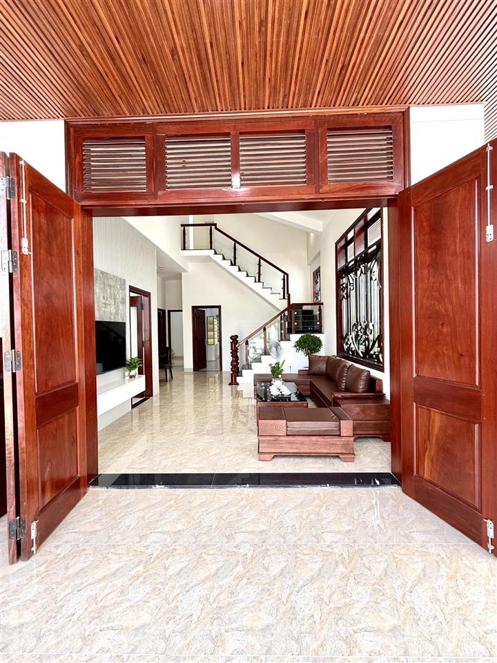 Cần bán nhà 2 lô liền kề số 7577 nguyễn ân  hòa xuân  tp đà nẵng. đối diện công viên.