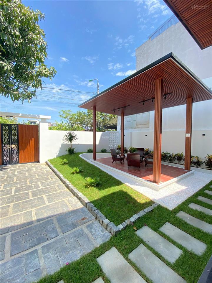 Bán nhà 2 lô liền kề số 7577 nguyễn ân  hòa xuân  tp đà nẵng. đối diện công viên