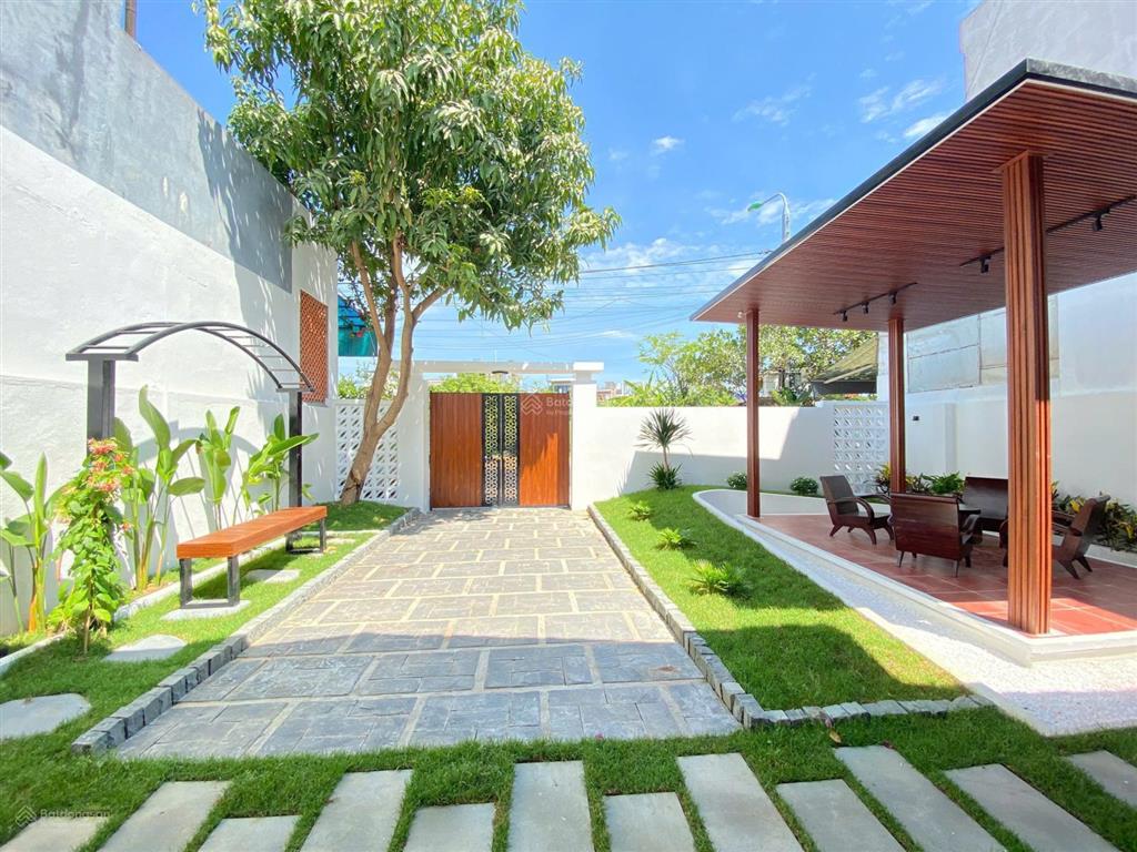 Bán nhà 2 lô liền kề số 7577 nguyễn ân  hòa xuân  tp đà nẵng. đối diện công viên