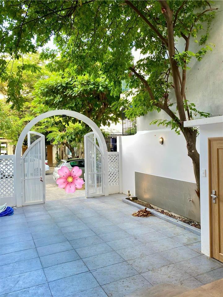 Bán nhà đường hoàng đình ái gần ngã tư mẹ thứ  hòa xuân  đà nẵng, hướng đông, 6,5 tỷ